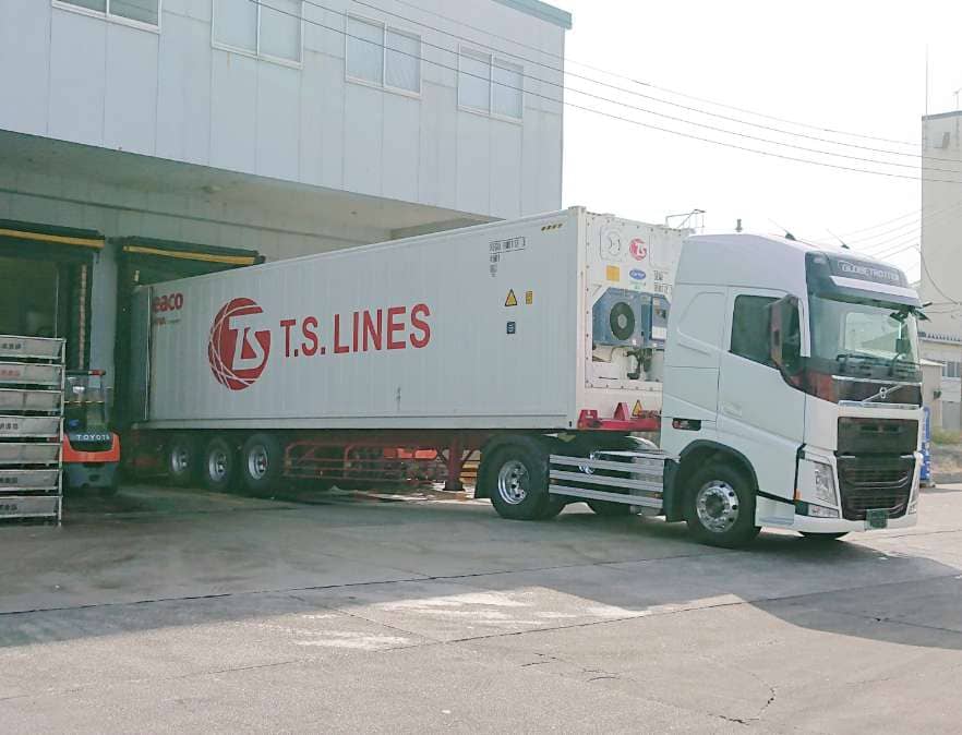 トレーラー大物輸送画像